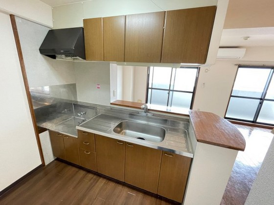 キッチン　※別部屋の写真です