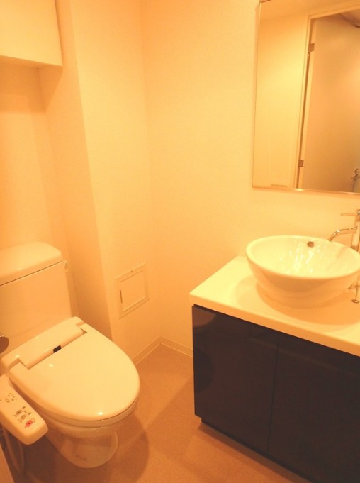 トイレ　★温水洗浄便座★