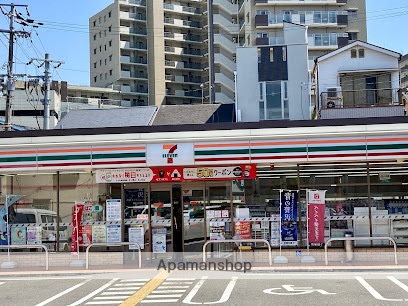 コンビニ　セブン－イレブン大阪野田６丁目店（コンビニ）まで281m