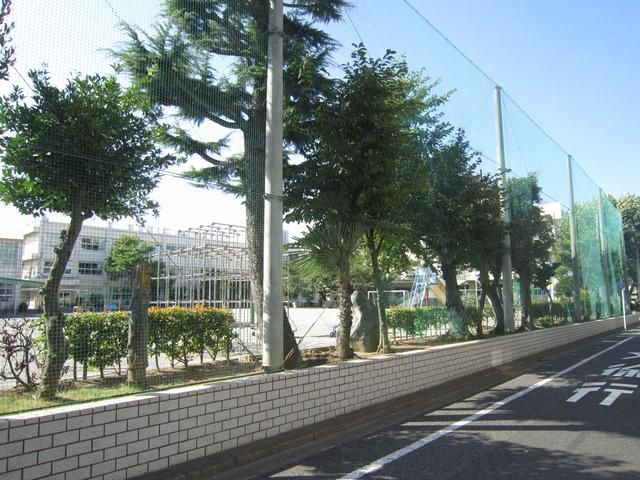 小学校　平井東小学校（小学校）まで20m