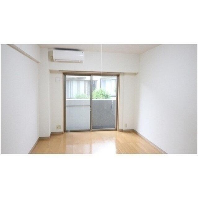 居室・リビング　※同タイプ別部屋の写真となり…?