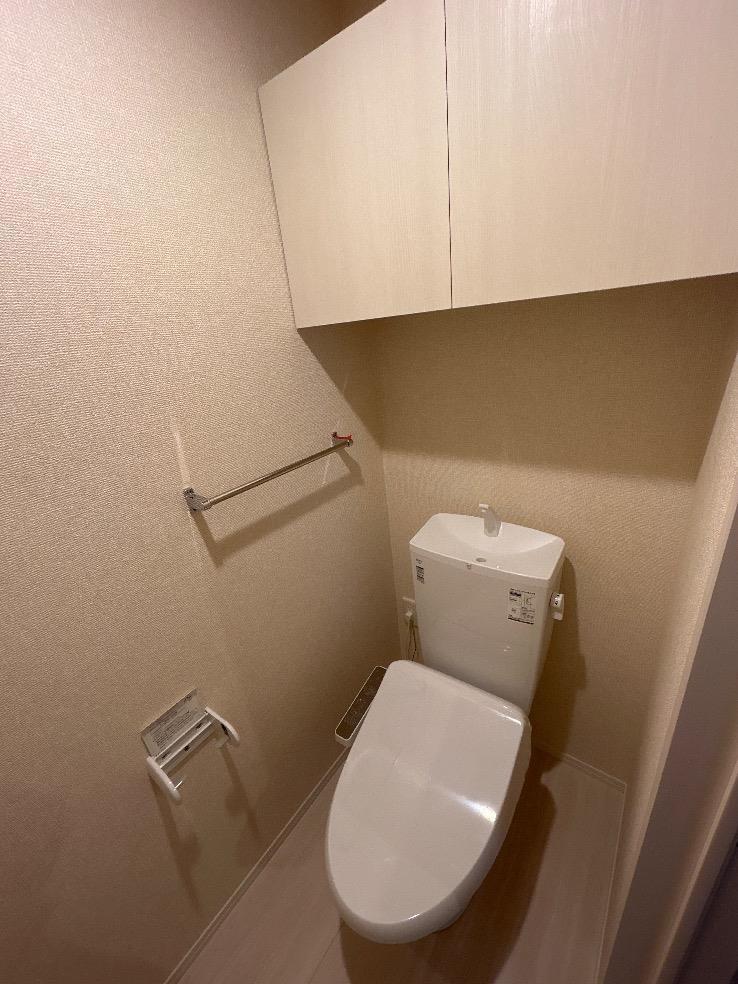 トイレ　反転タイプ