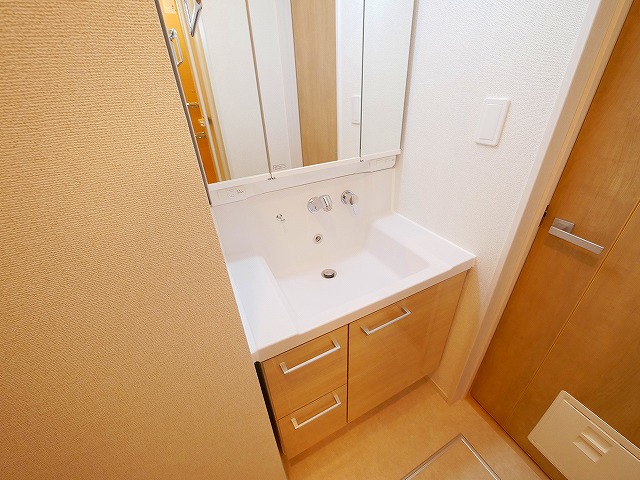 洗面設備　広い洗面スペース