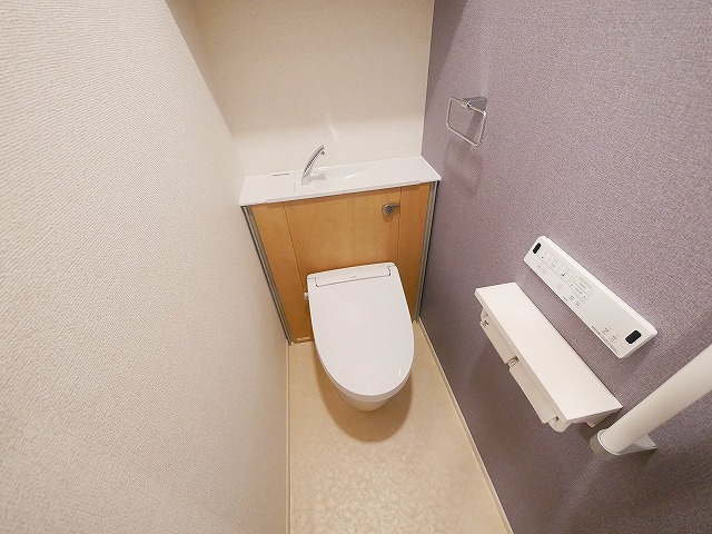 トイレ　ゆったりとした空間のトイレです
