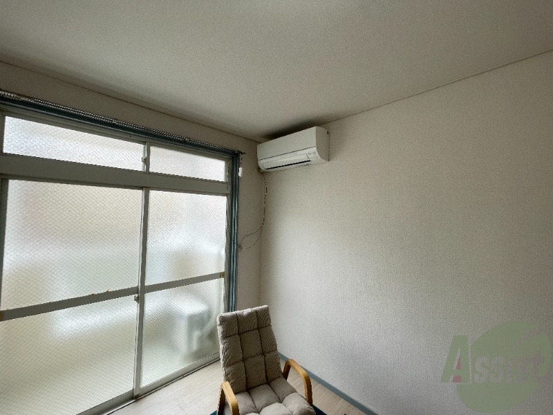 その他設備　エアコン設置済みで、寒暖対策も安心です。