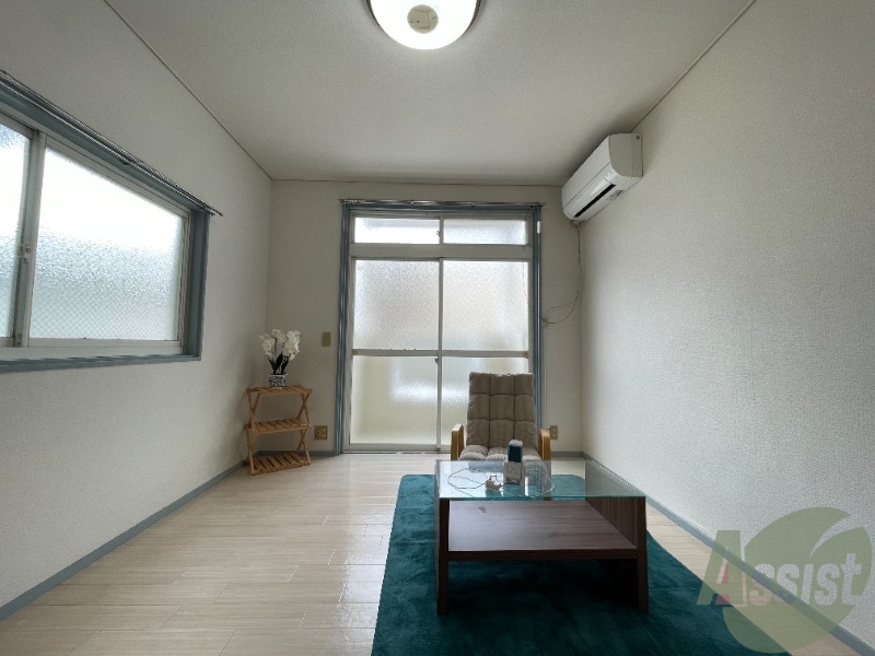 居室・リビング　こちら生活のメインとなります７帖の洋室です。