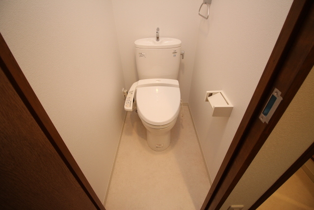 トイレ　トイレ