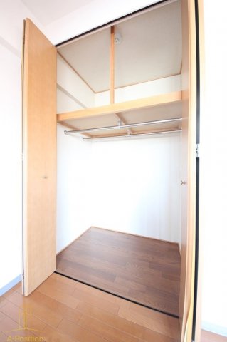 収納　ウィスタリア京橋