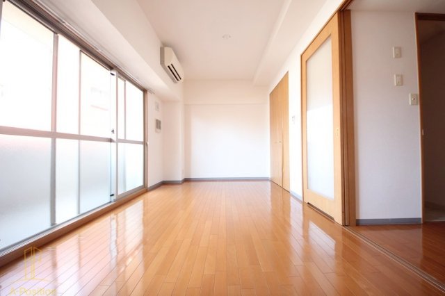 居室・リビング　ウィスタリア京橋