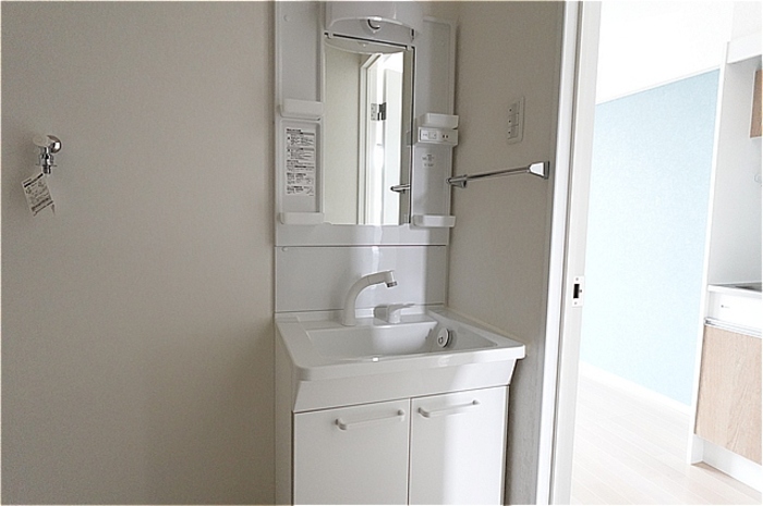 洗面設備　洗髪洗面化粧台