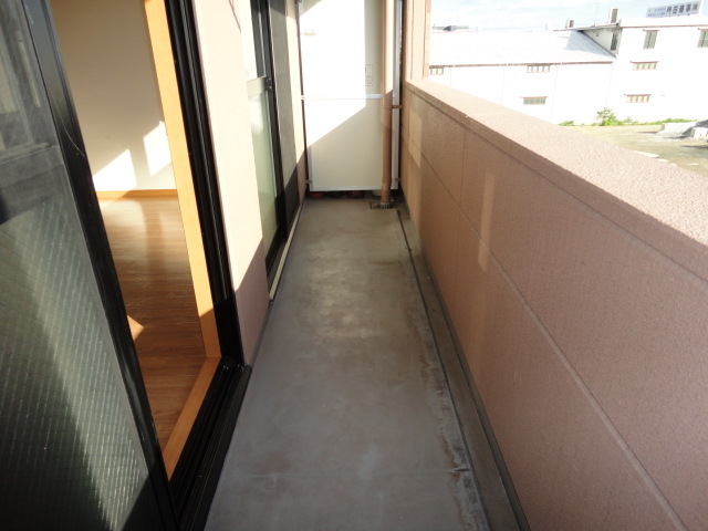 バルコニー　ベランダ