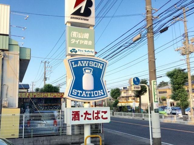 コンビニ　ローソン辻堂元町五丁目店（コンビニ）まで706m