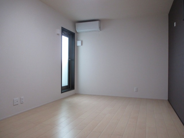 居室・リビング　室内広々としています