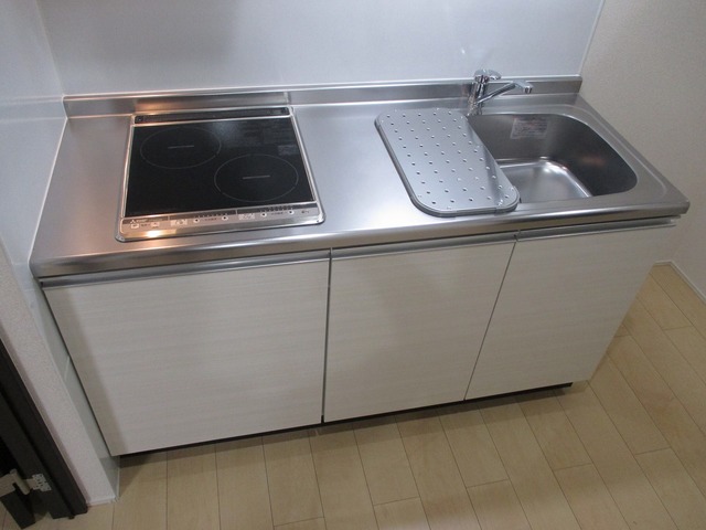 キッチン　お手入れのしやすいIHキッチンです