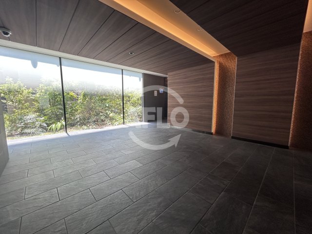 ロビー　プレサンス西中島南方セレスト　ロビー