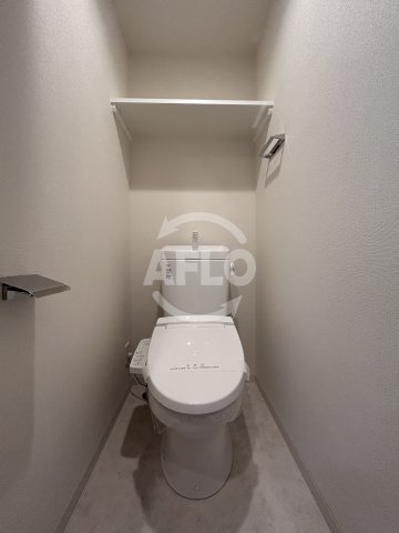 トイレ　プレサンス西中島南方セレスト　トイレ