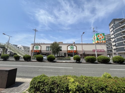 スーパー　ライフ十三東店（スーパー）まで100m