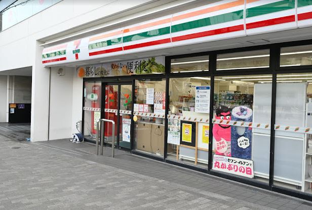 コンビニ　セブン－イレブン渋谷オペラ通り店（コンビニ）まで341m