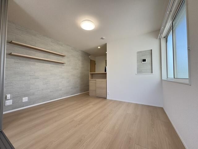 居室・リビング　写真は別の部屋のものです。