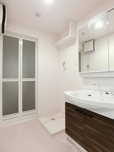 洗面設備　※写真は同タイプです。現況を優先します。