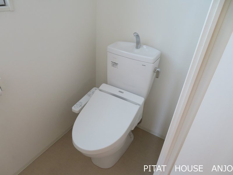 トイレ　参考写真