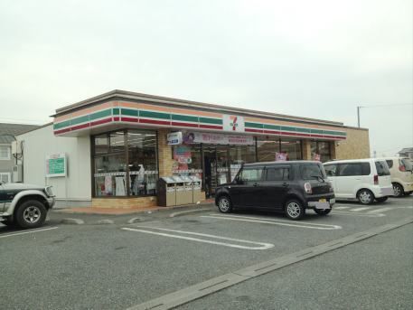 コンビニ　セブンイレブ神立中央５丁目店（コンビニ）まで170m