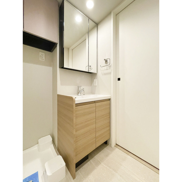 洗面設備　脱衣スペースもあります