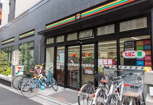 コンビニ　セブンイレブン 新宿早稲田高校前店（コンビニ）まで339m