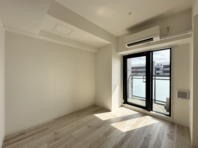 居室・リビング　※同物件他部屋写真 反転、色違いの場合有 現況優先