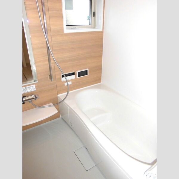 バス・シャワールーム　一坪風呂