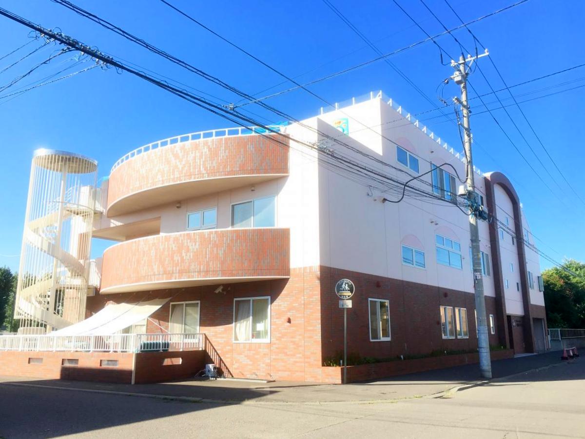 幼稚園・保育園　白石中央保育園（幼稚園・保育園）まで214m