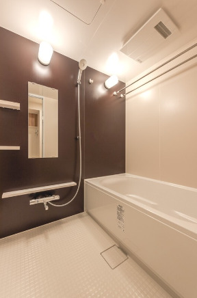 バス・シャワールーム　＊同間取り別部屋参照