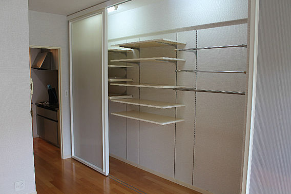 収納　※別部屋の参考写真です。