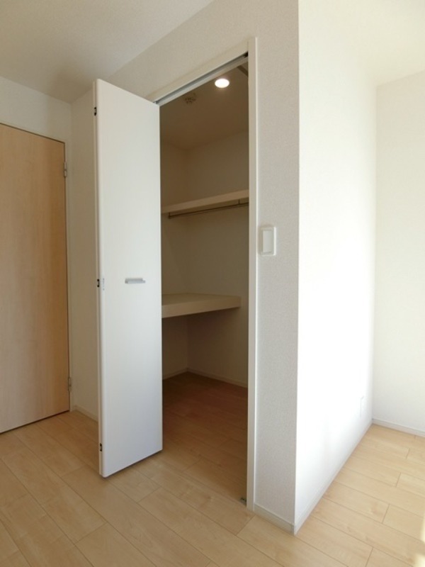 収納　図面と現状に相違がある場合には現状を優先