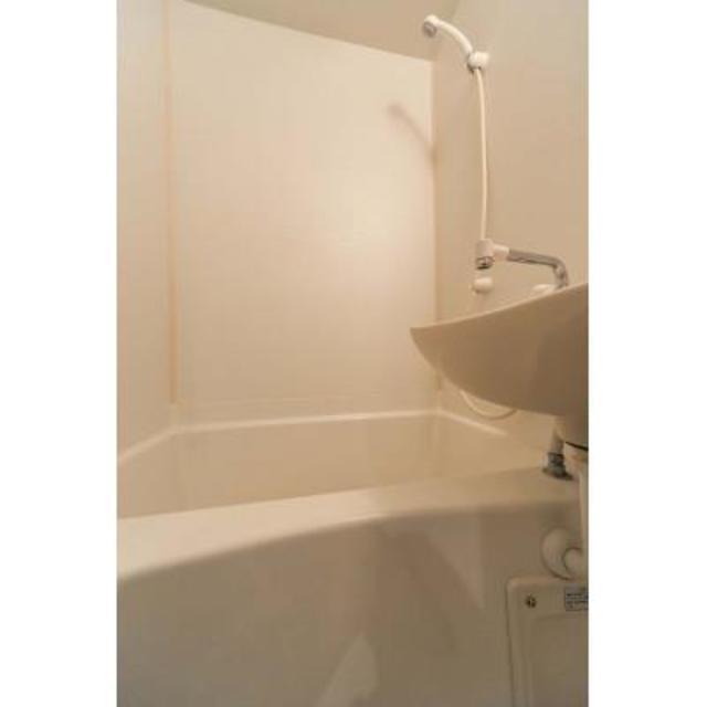 バス・シャワールーム　※写真は同タイプ住戸です。