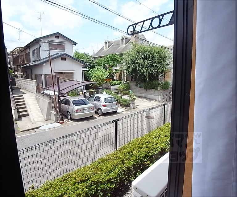 バルコニー　洗濯物干すスペースです。