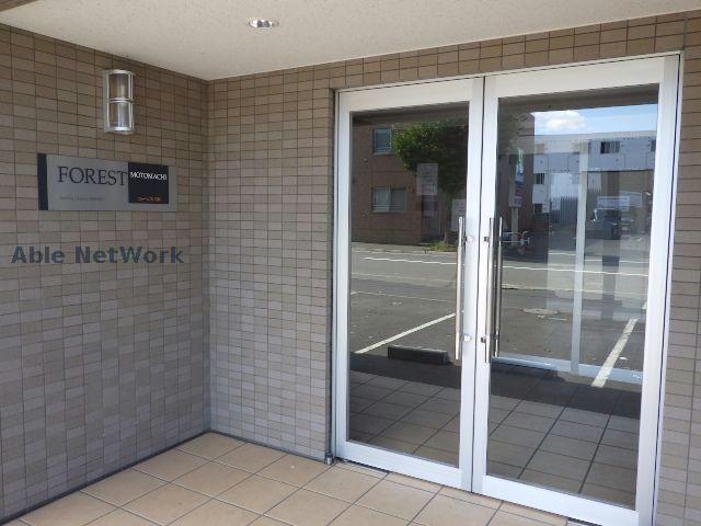 エントランス　エントランス部分