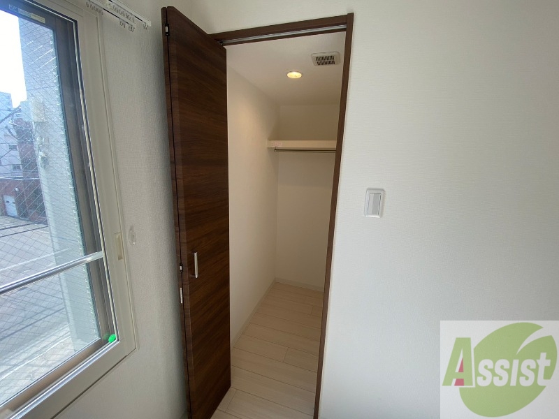 収納　嬉しいウォークインクローゼット仕様です！！