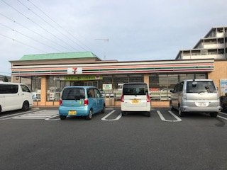 コンビニ　セブンイレブン小山城東4丁目店（コンビニ）まで720m
