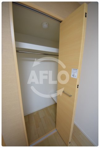 収納　ソレイユ真田山　クローゼット