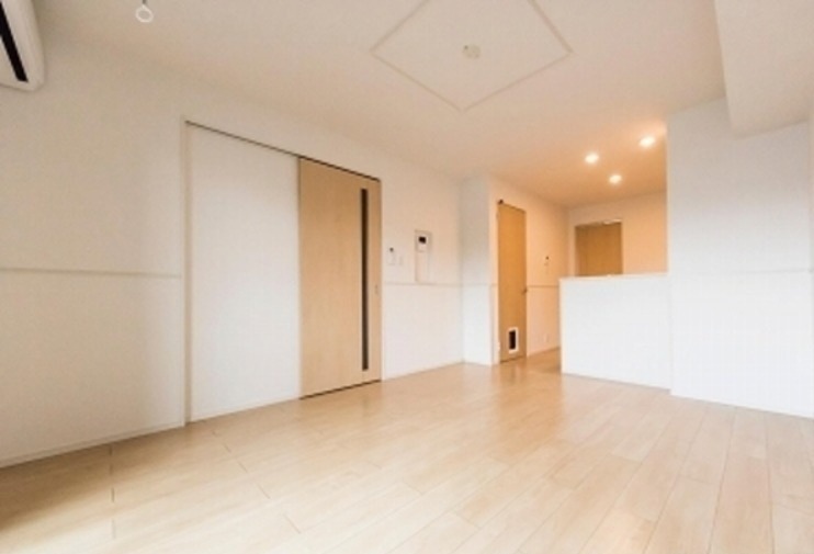 居室・リビング　図面と現状に相違がある場合には現状を優先