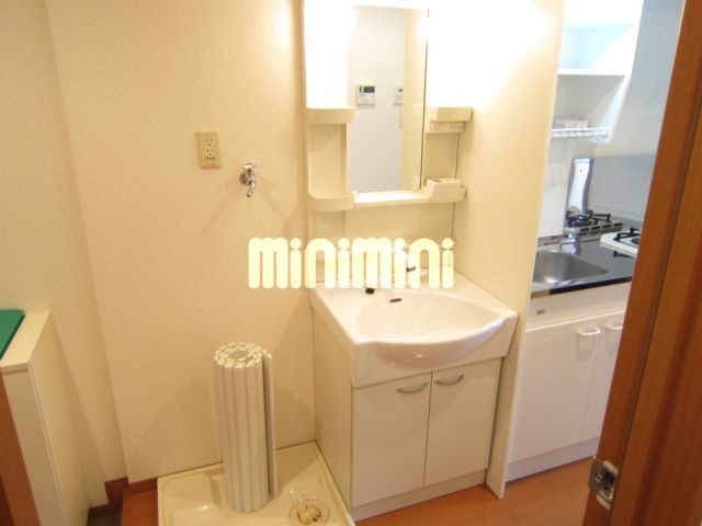 洗面設備　洗面台付き