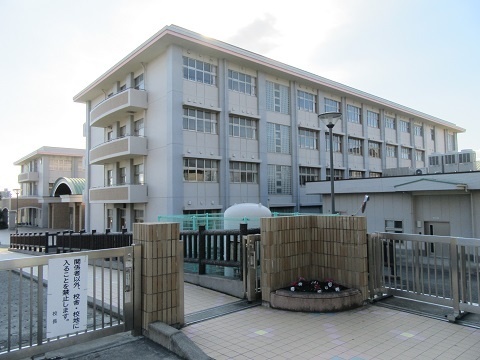 小学校　富士市立伝法小学校（小学校）まで646m