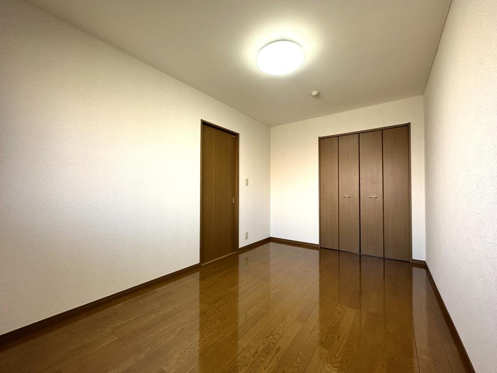 その他　北側7.1帖寝室