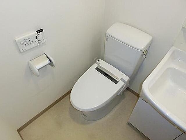 トイレ　プレール・ドゥーク早稲田　新宿区早稲田鶴巻町