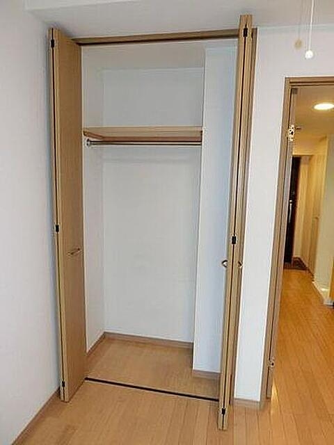 収納　プレール・ドゥーク早稲田　新宿区早稲田鶴巻町