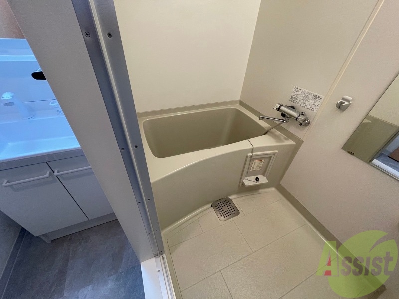 バス・シャワールーム　お風呂です。ゆっくりお風呂につかるのも体に良いですね～