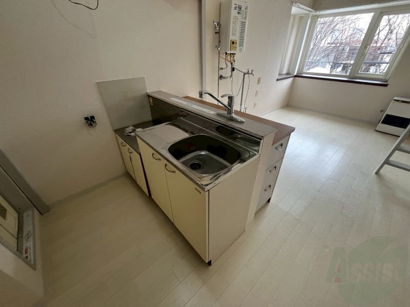 キッチン　キッチンはスペースも広々していて使いやすそうですよ！