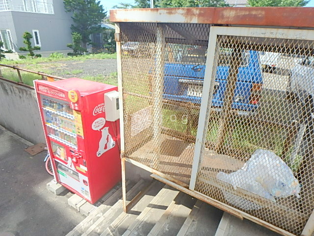 エントランス　ゴミステーション