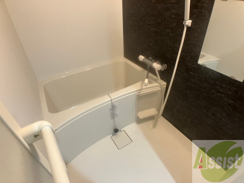 バス・シャワールーム　誰にでも使いやすい混合水栓です！便利ですね。